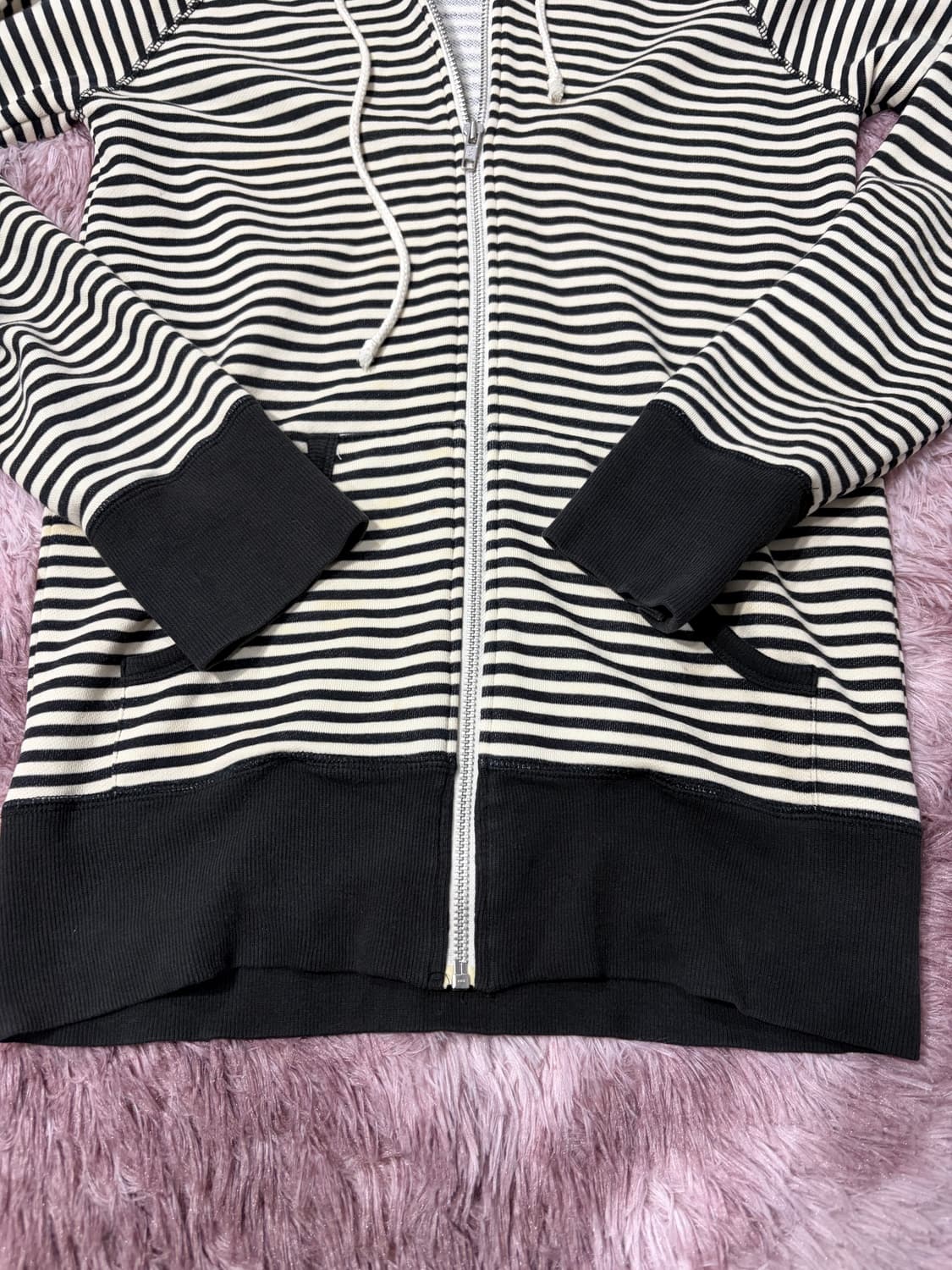 와투케 단가라 슬림핏 후드집업 상품이미지3