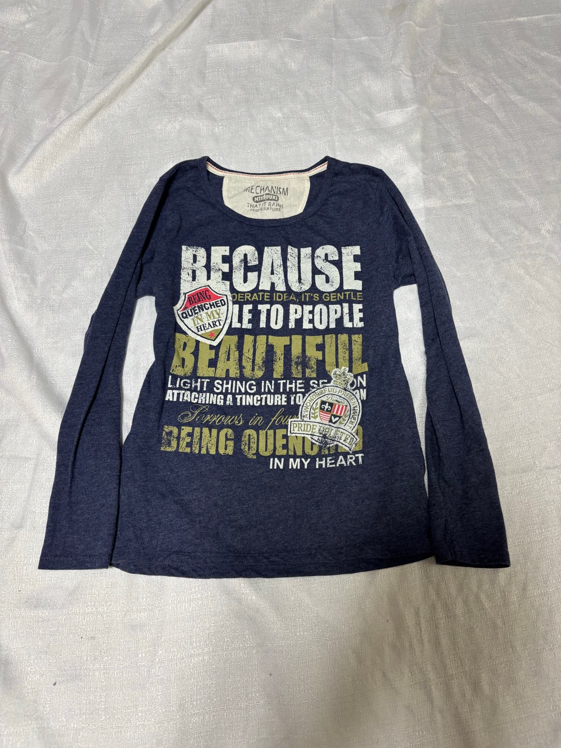 “Unknown” Y2K Print Navy Sleeve 상품이미지1