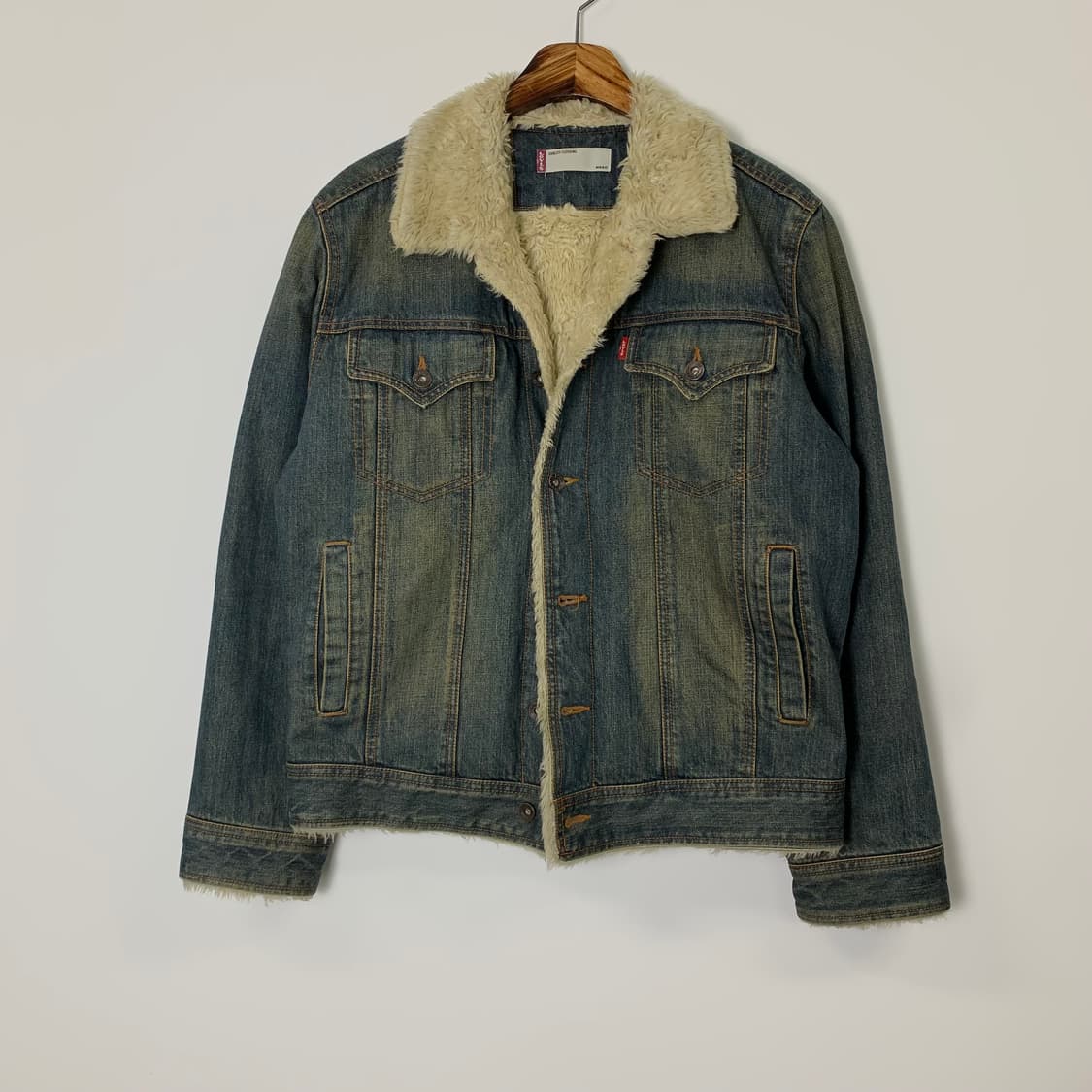 리바이스 레드탭 워싱 쉐르파 양털 데님 자켓 상품이미지2