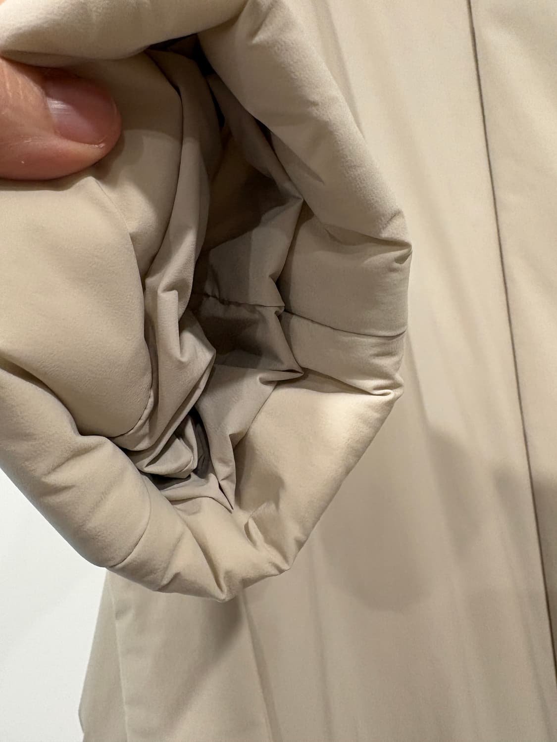 띠어리여성패딩 상품이미지4