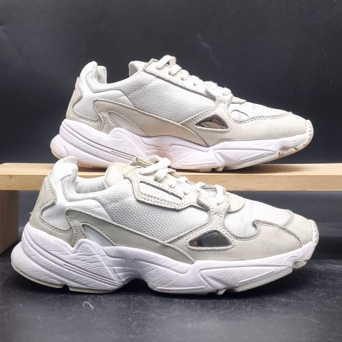 아디다스 팔콘 화이트 여성 운동화230 상품이미지1