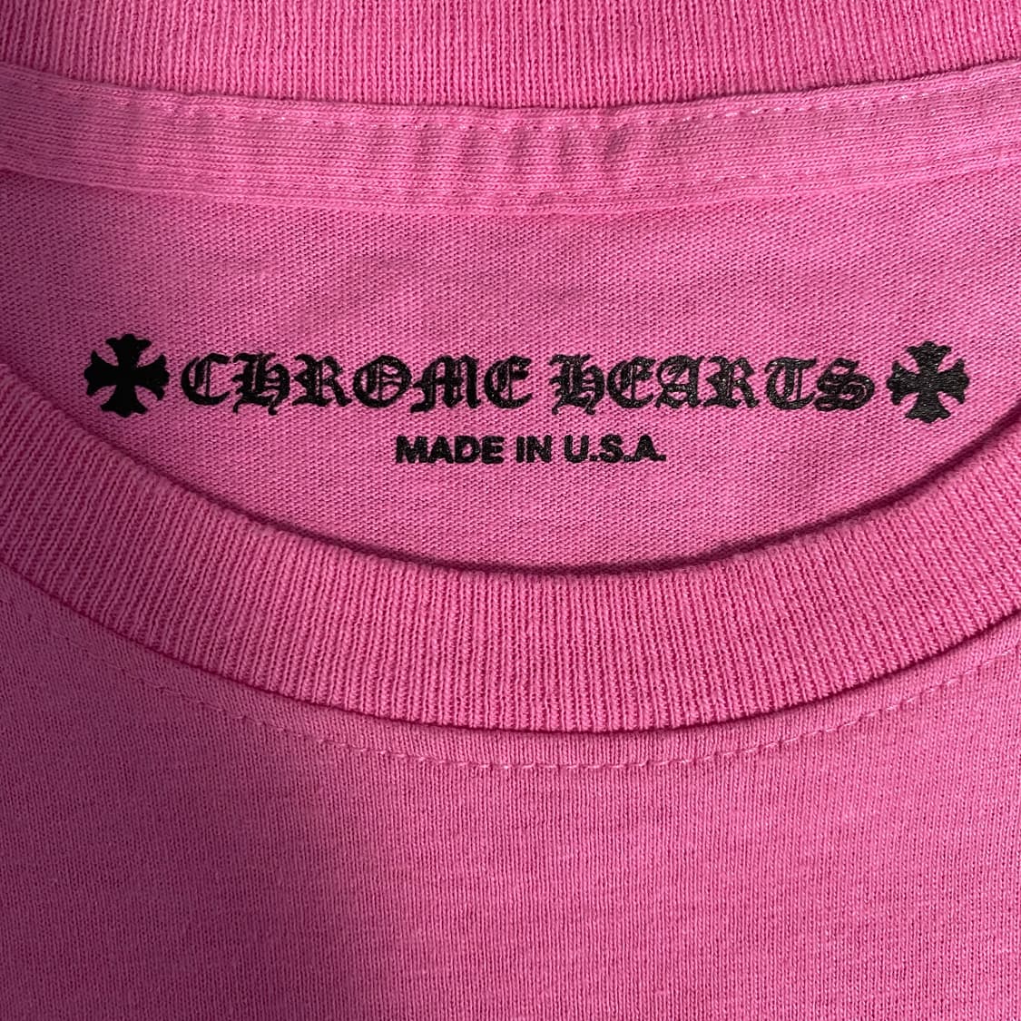 [XL] 크롬하츠 스크롤 포켓 티셔츠 핑크 상품이미지4