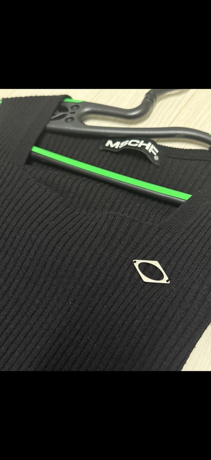 미스치프 스퀘어넥 니트 상품이미지3