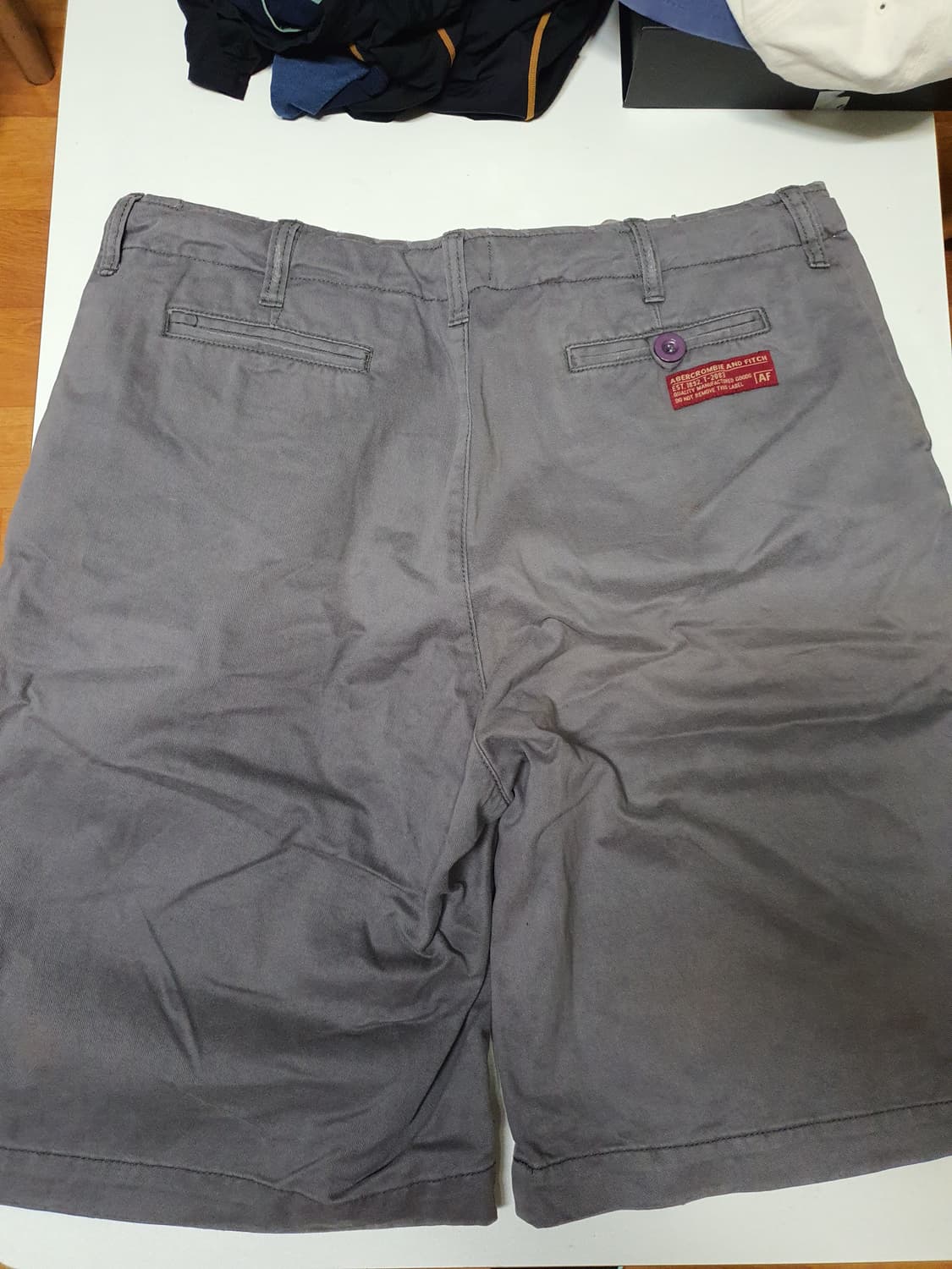 아베크롬비 빈티지 데미지 피그먼트 반바지  상품이미지5