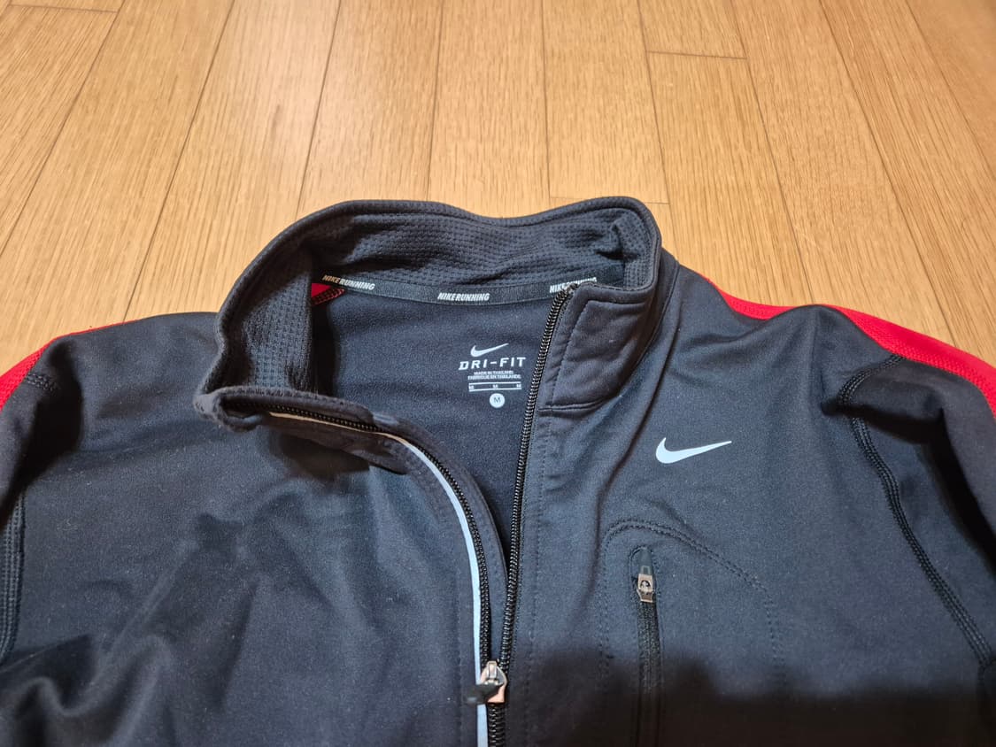 나이키 러닝 드라이핏 자켓 상품이미지3