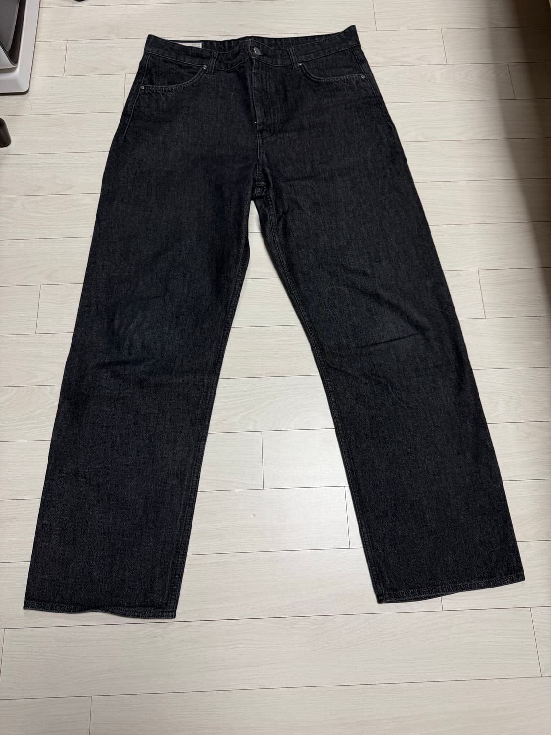 자라x스튜디오니콜슨 진 위드아웃 사이드 심 블랙 데님 44(34) 상품이미지2