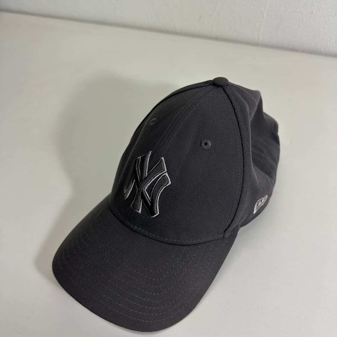 OS 뉴에라 진그레이 양키즈 면 볼캡 상품이미지1