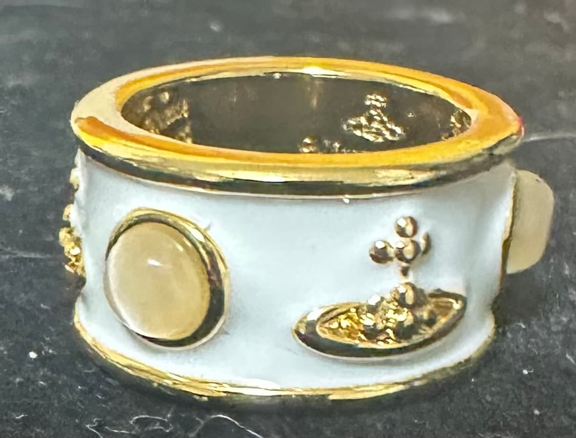 비비안웨스트우드 반지 골드 화이트&블랙 상품이미지2