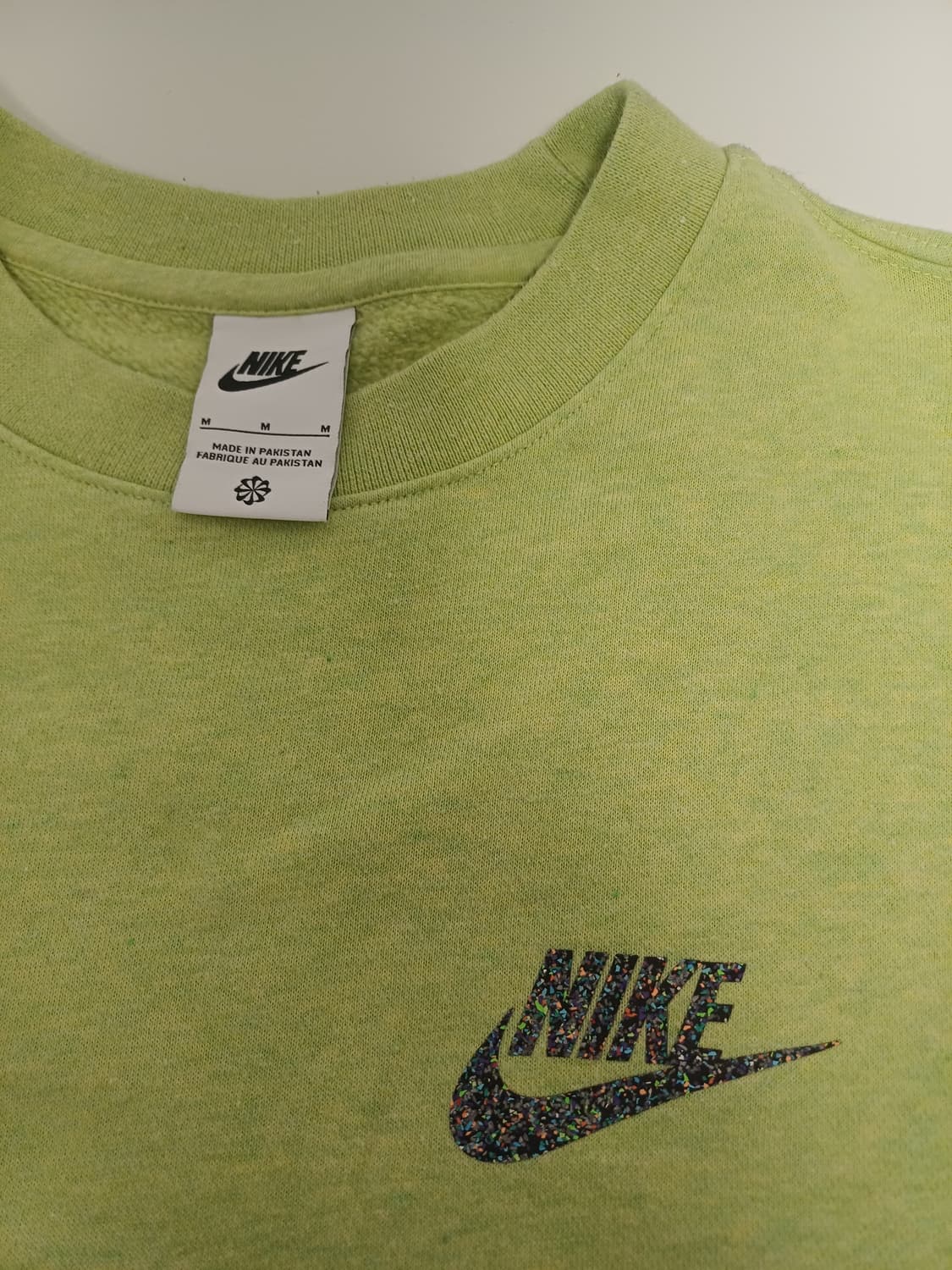 [M] 나이키 스포츠 에센셜 그라인드 로고 맨투맨 (라임 아이스) 상품이미지4