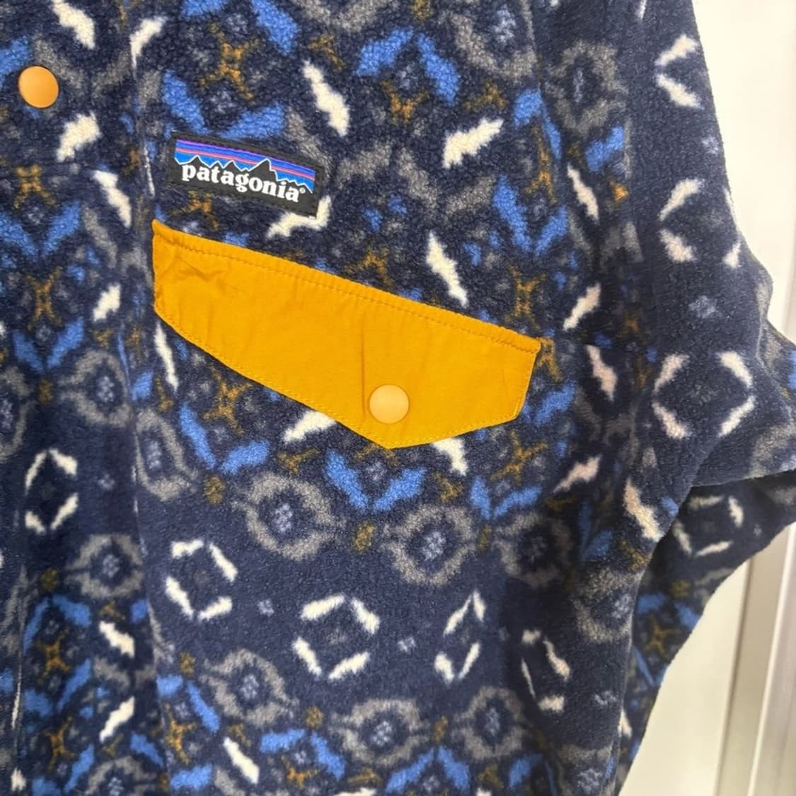 10s 파타고니아 신칠라 스냅-T 네이비/옐로우 상품이미지4