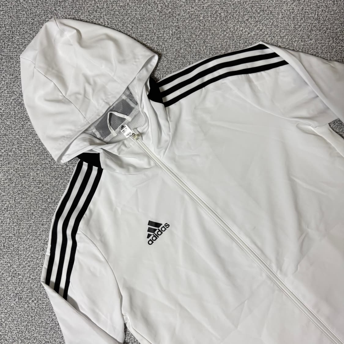 아디다스 에어로레디 바람막이 XL 상품이미지3