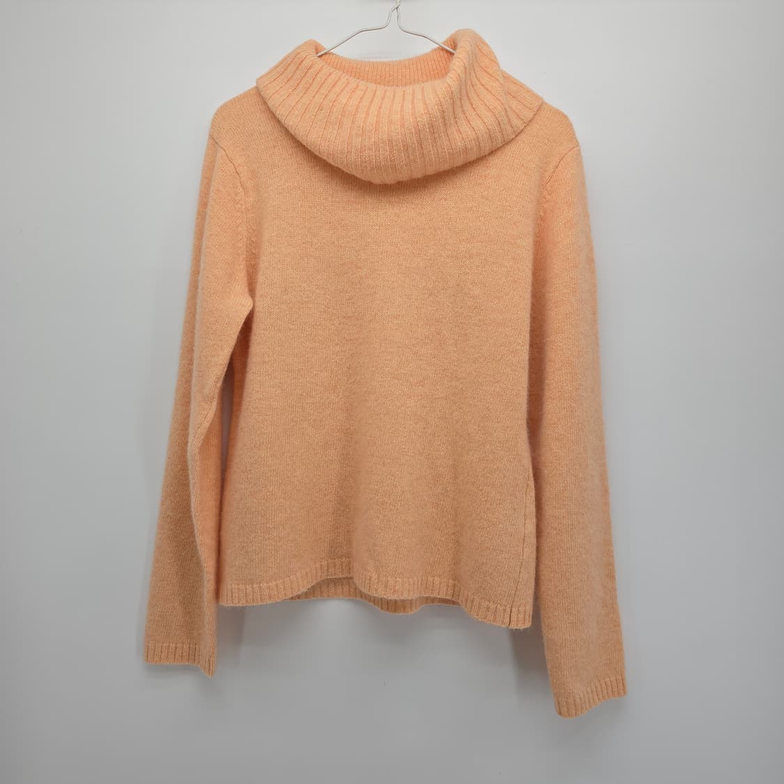 오렌지색 터틀넥 니트 스웨터 일본 빈티지 상품이미지1