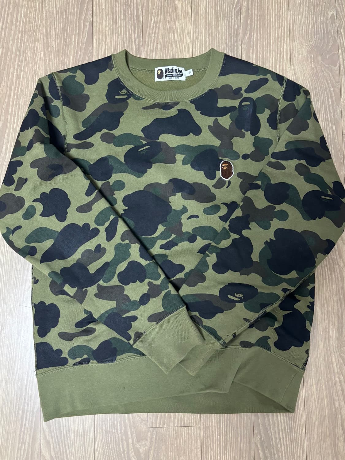 베이프 BAPE 맨투맨 장원영 착용 상품이미지3