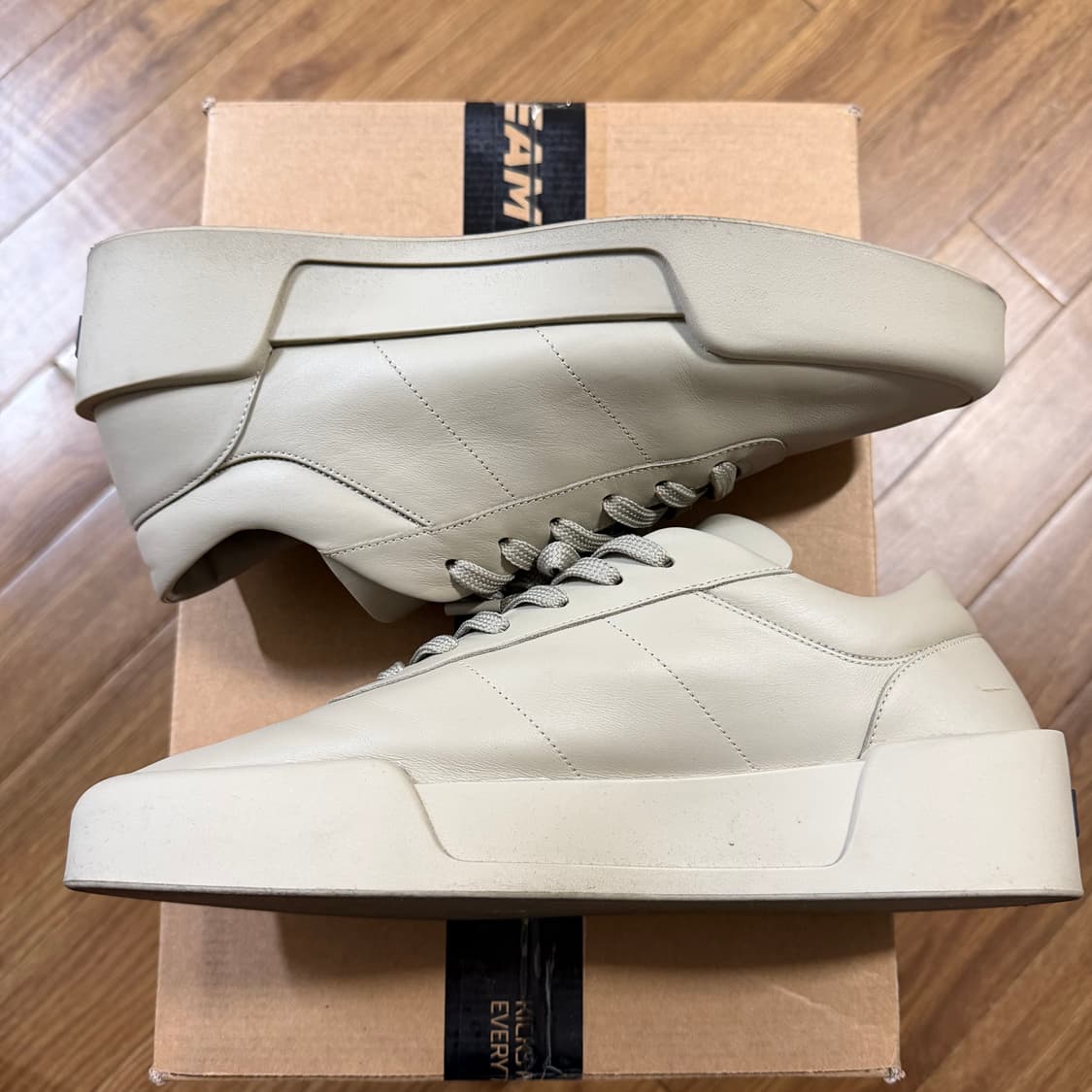 [44] 피어오브갓 8th 에어로빅 로우 타우페 상품이미지4