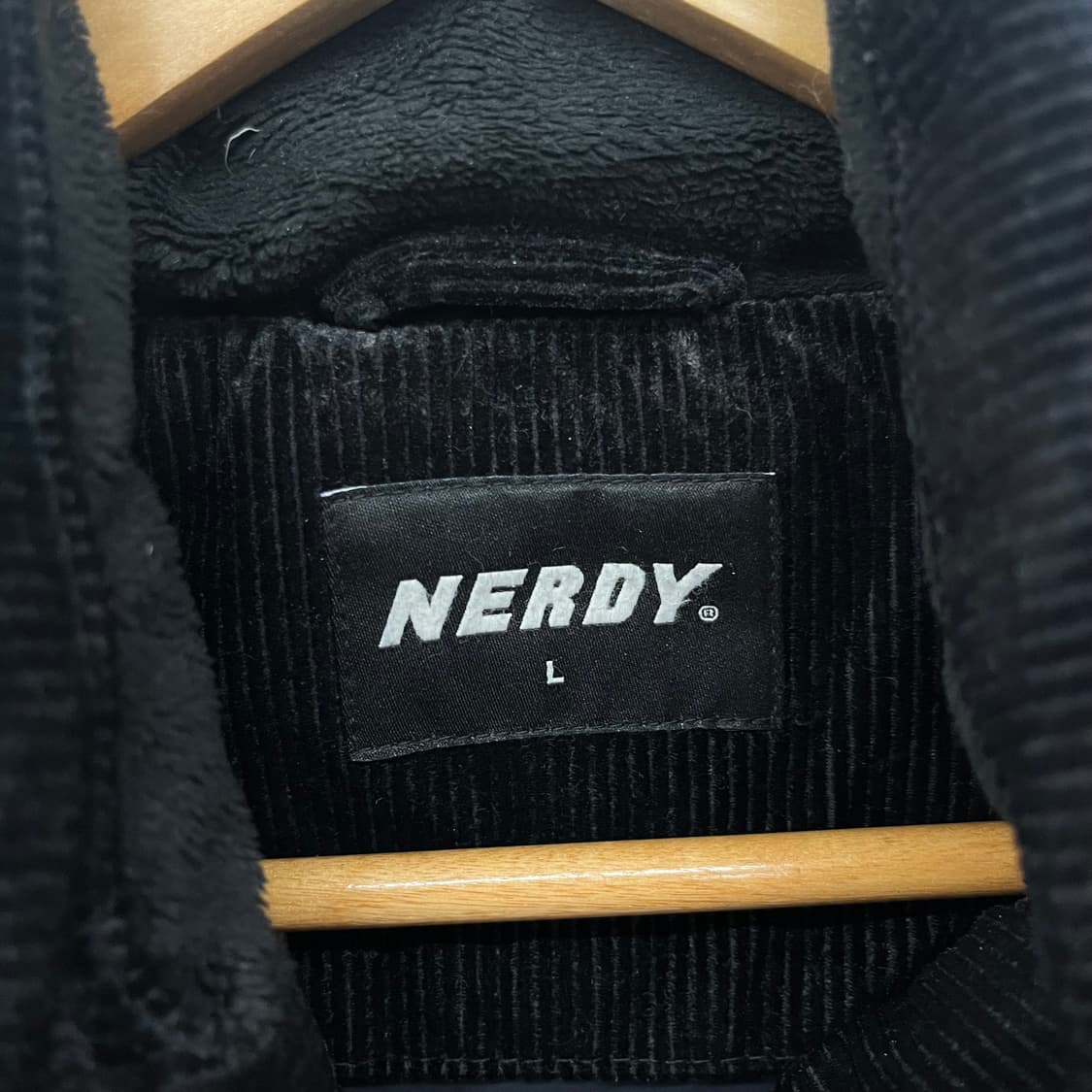 널디 코듀로이 다운 패딩 블랙 남L 상품이미지4