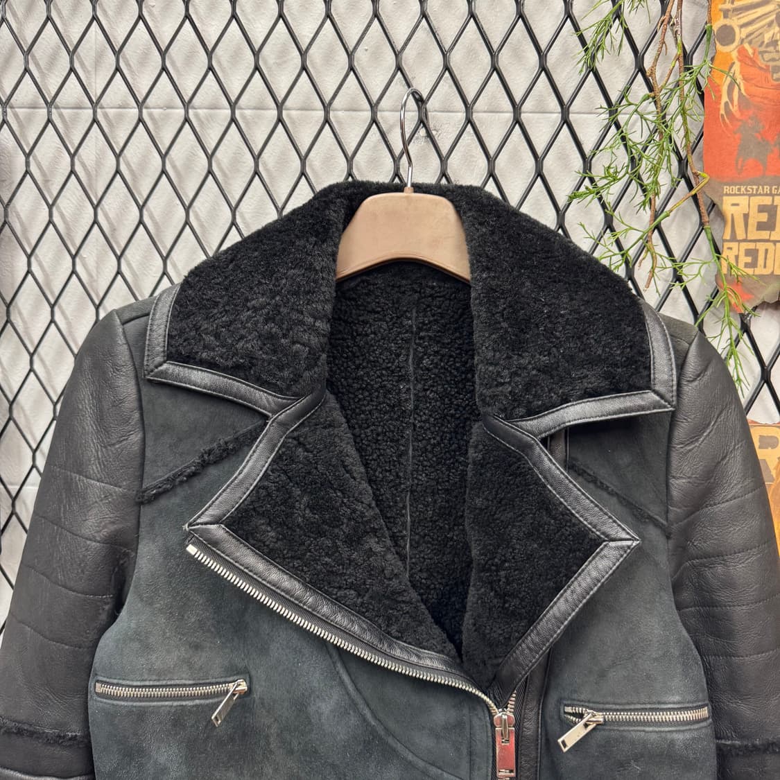 빈티지 레더 무스탕 자켓 사이드 집업 포켓 디테일 블랙 상품이미지3