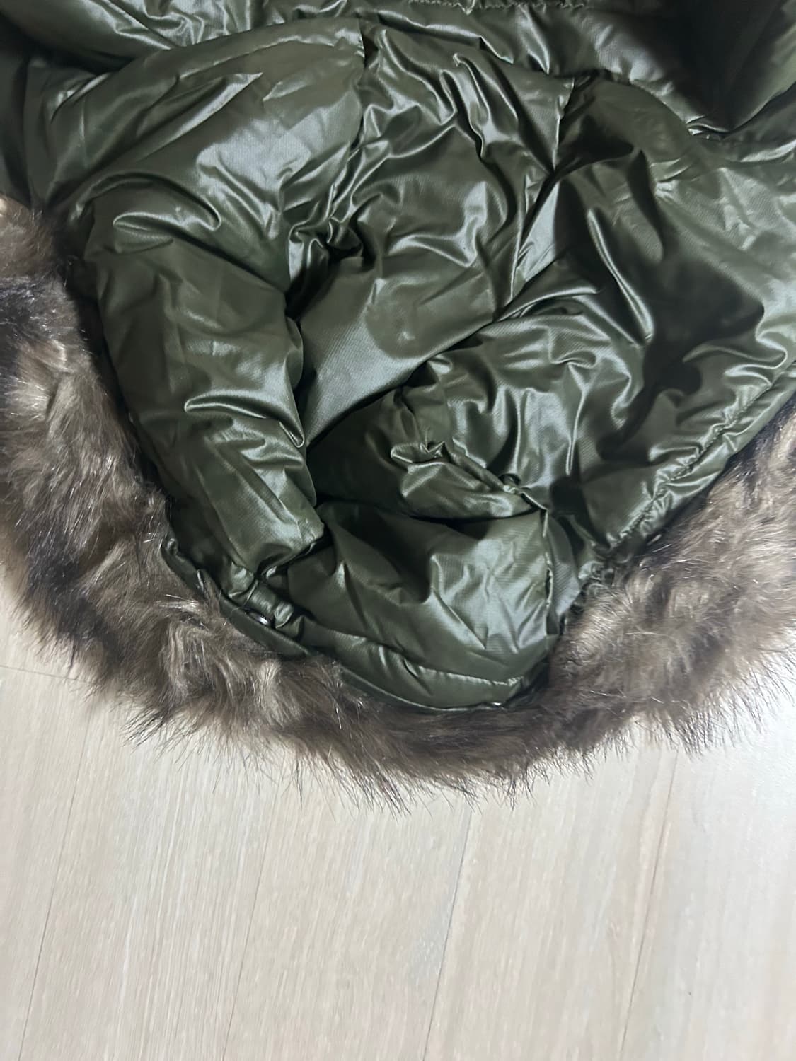 엠포리오 알마니 롱패딩 상품이미지3