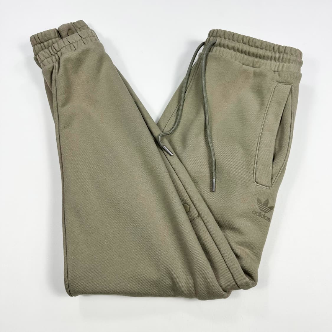 아디다스 트레포일 사이드 버튼 카키 조거팬츠 (S) 상품이미지2