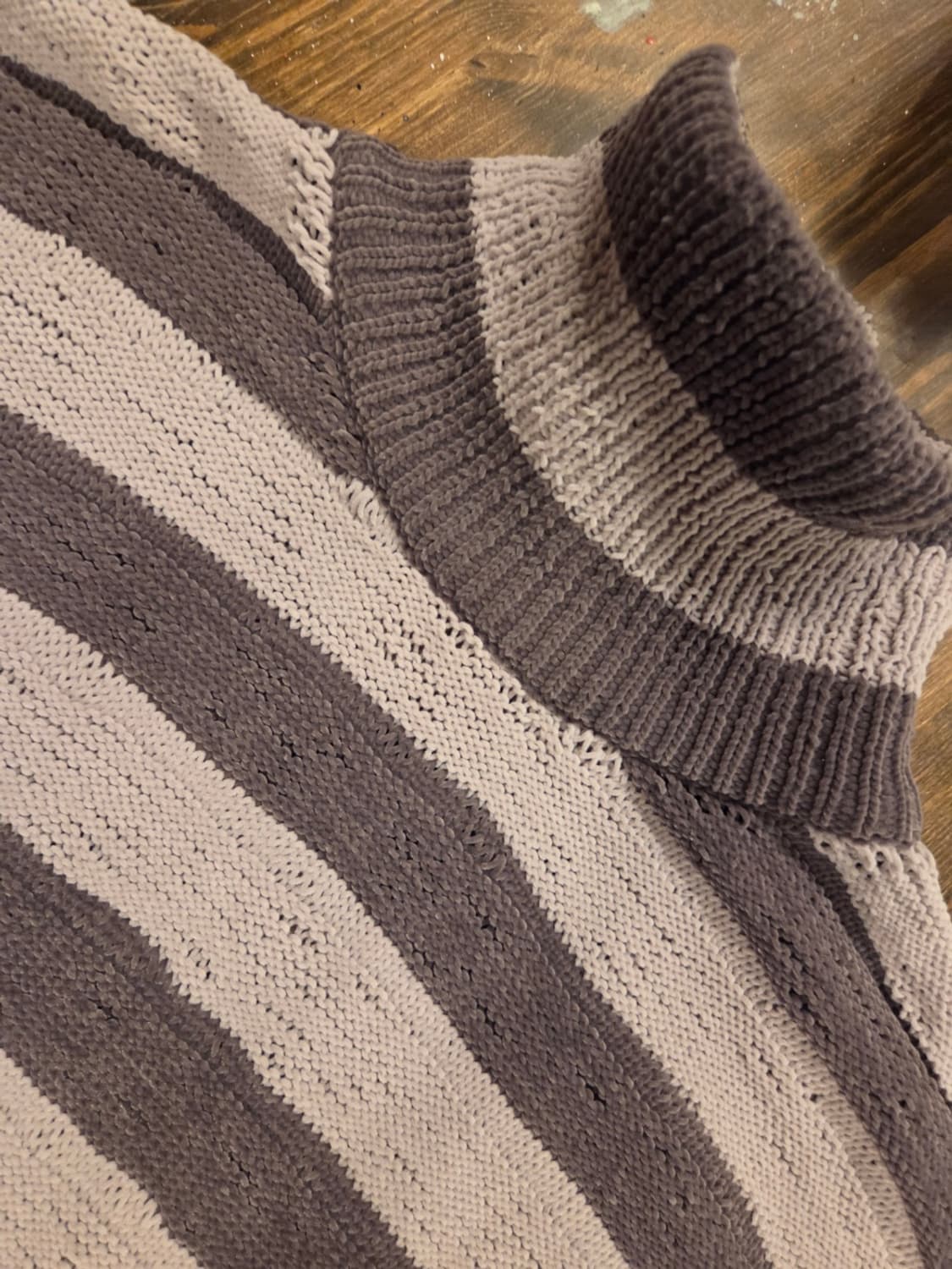 써네이 모호크넥 니트 상품이미지2