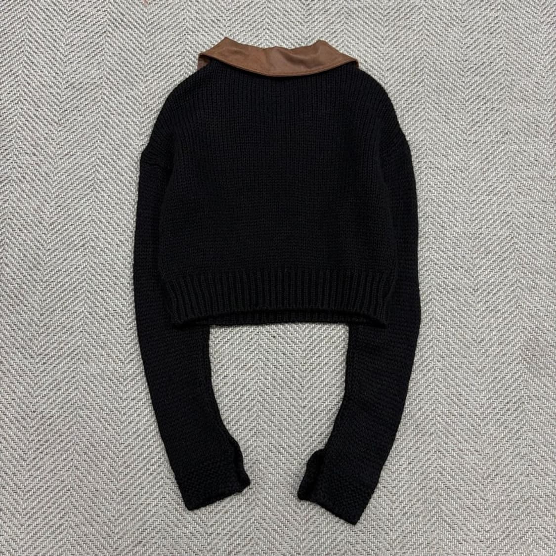 비욘드클로젯 레더 카라 니트 v3070 상품이미지2