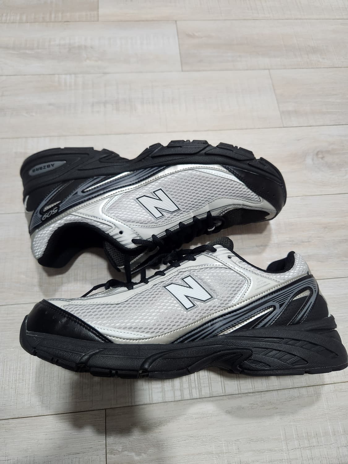 뉴발란스 509 블랙그레이
280사이즈 상품이미지4