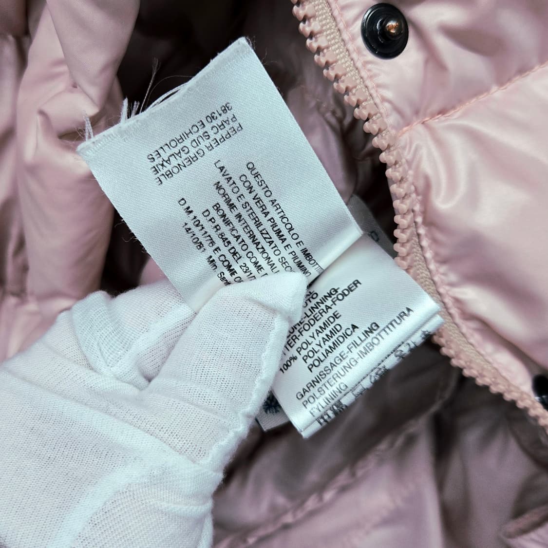 몽클레어 빅로고 숏패딩 여성1사이즈 상품이미지4