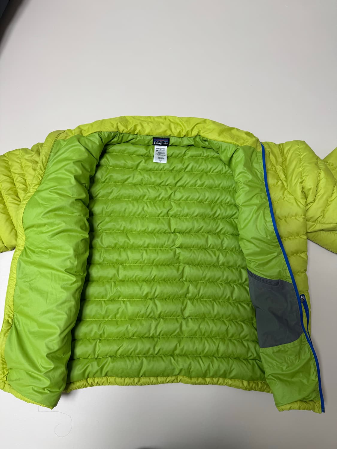 XL 파타고니아 다운스웨터 자켓 라임 상품이미지6