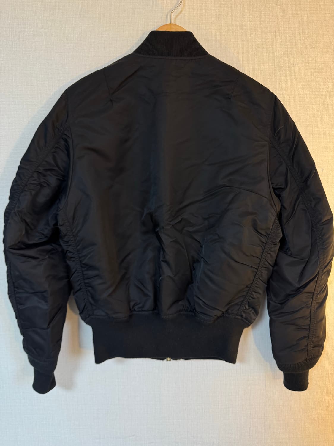 [XS]알파인더스트리 ma-1 블랙 항공점퍼 상품이미지3