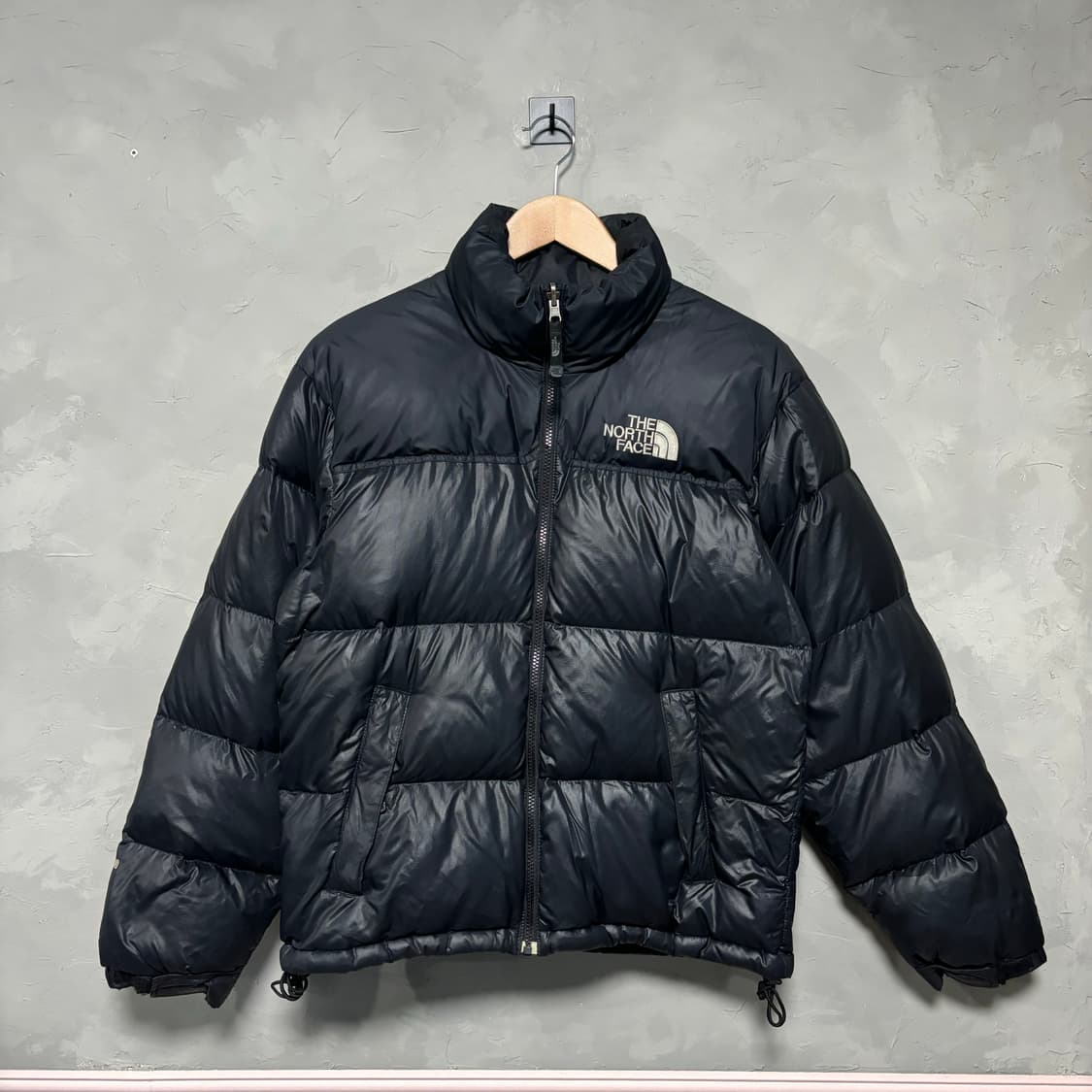 노스페이스 눕시 700 구스다운 패딩 검정 상품이미지1