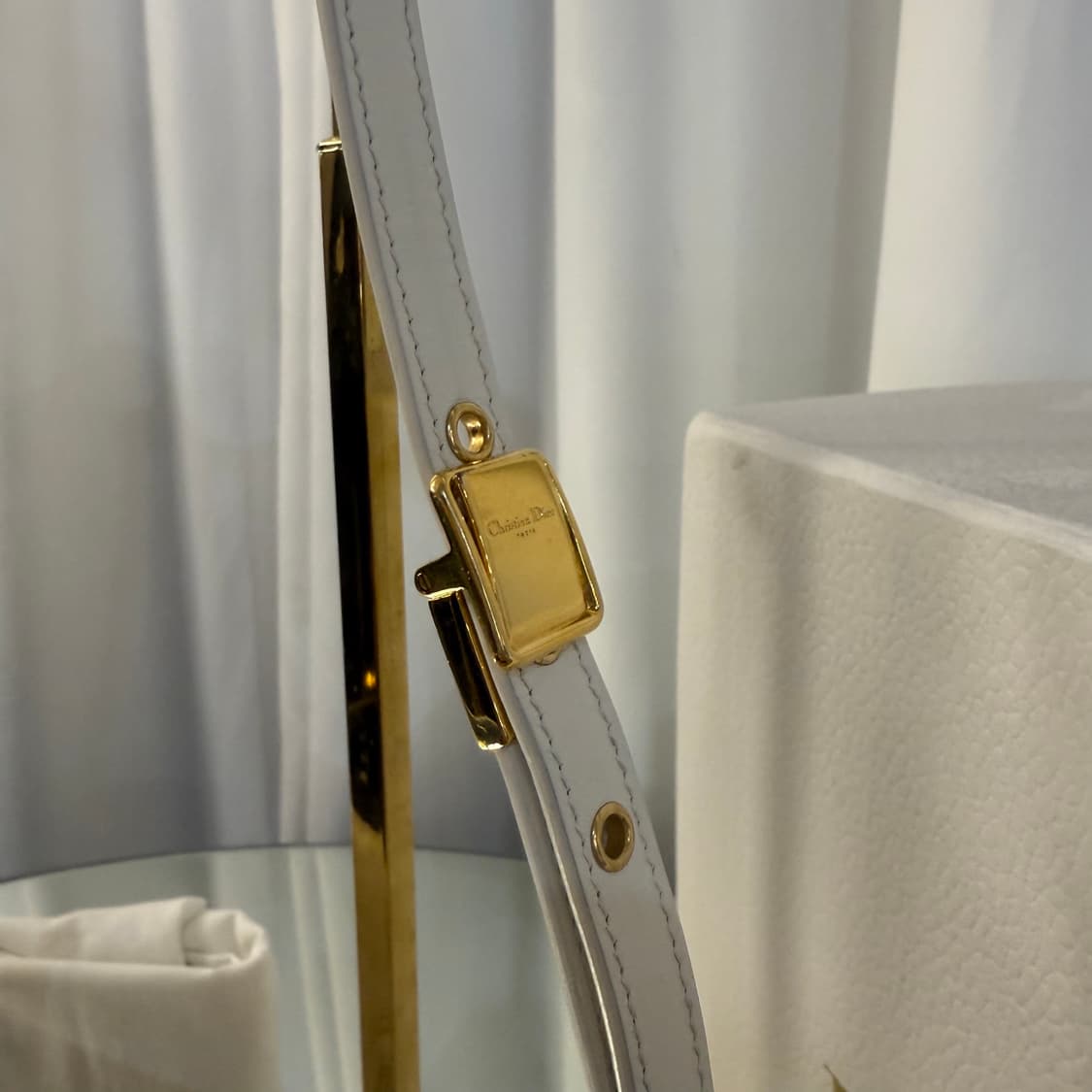 디올 이스트웨스트 바비백 카프스킨 라떼 골드 상품이미지8