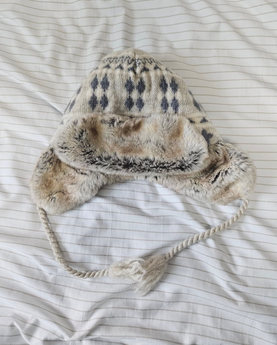 질 바이 질스튜어트 귀달이 털모자 Free 상품이미지2