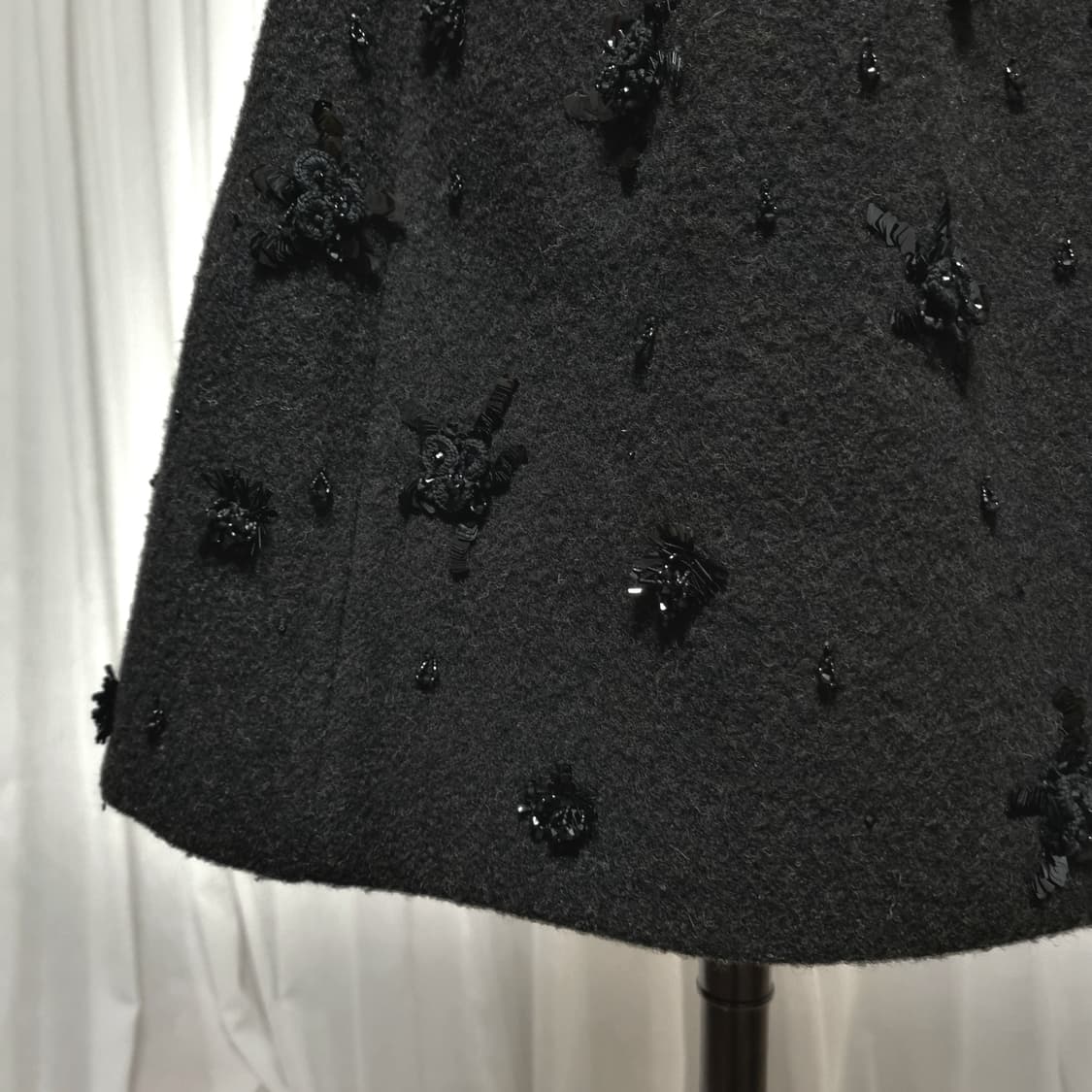 프라다 울100 비즈장식 부클 미니드레스 원피스 (55/40) 상태최상 상품이미지7