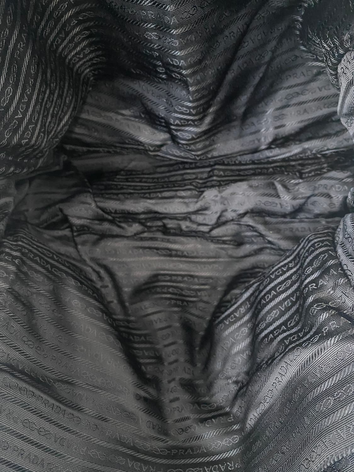 프라다 나일론 사피아노 2way 보스턴백 상품이미지10