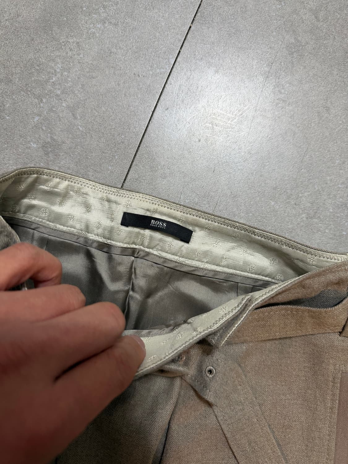 휴고보스 블랙라벨   빈티지   미디 스커트  27인치 상품이미지4