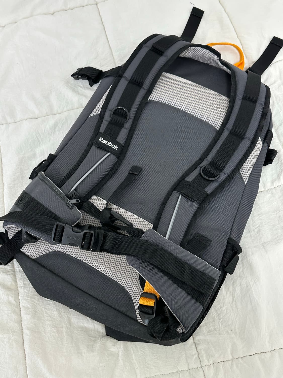 리복 포인트 빈티지 백팩 30L 상품이미지2