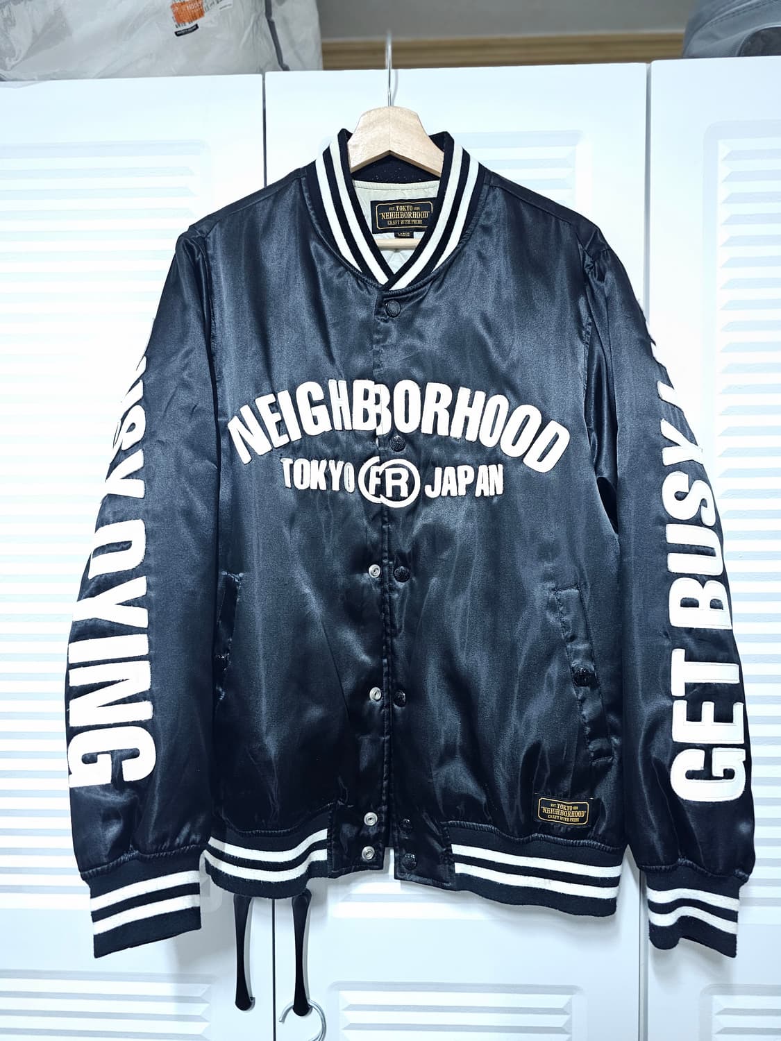 네이버 후드 바시티자켓 블랙 라지 상품이미지1