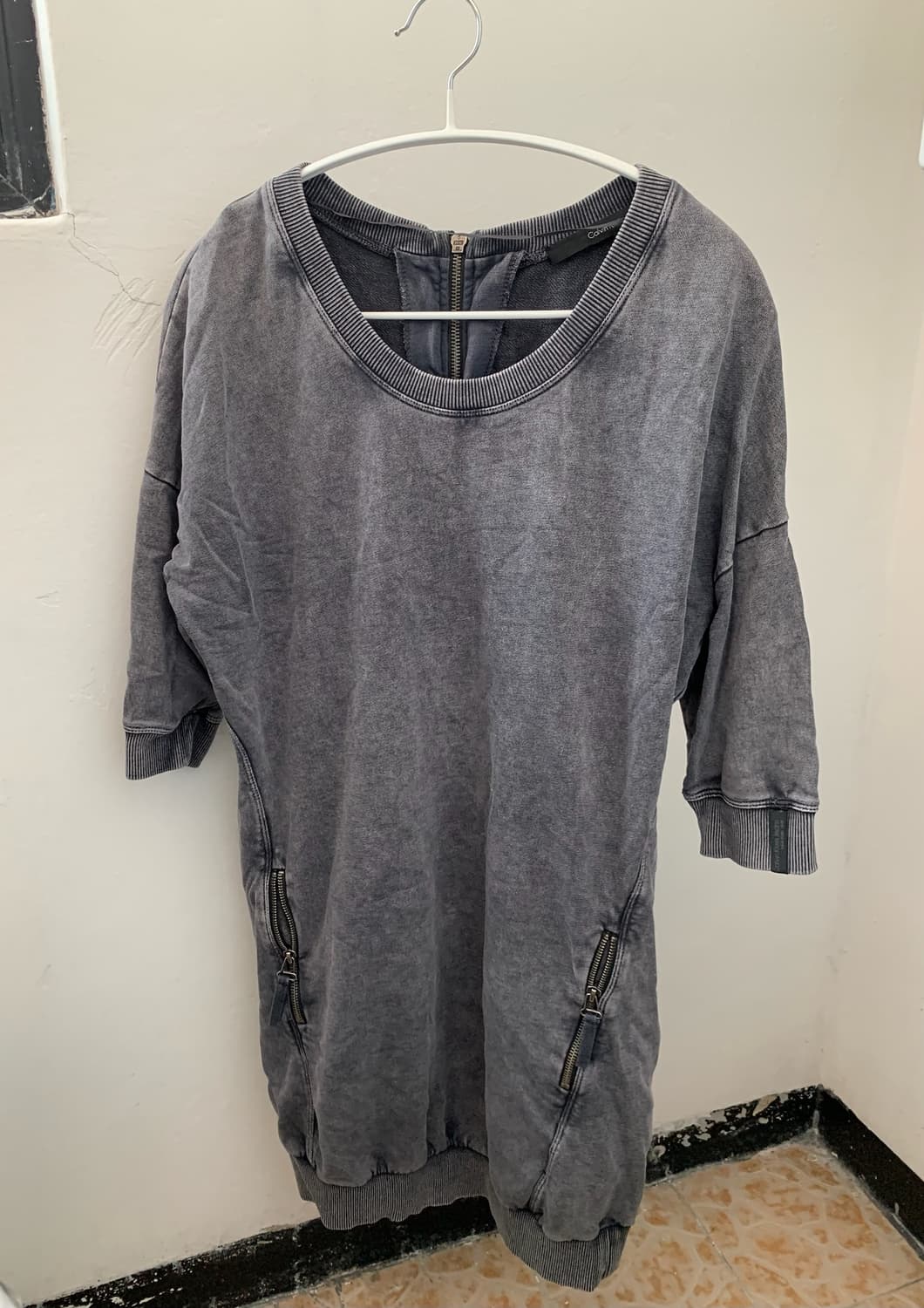 캘빈클라인 롱 맨투맨 상품이미지1