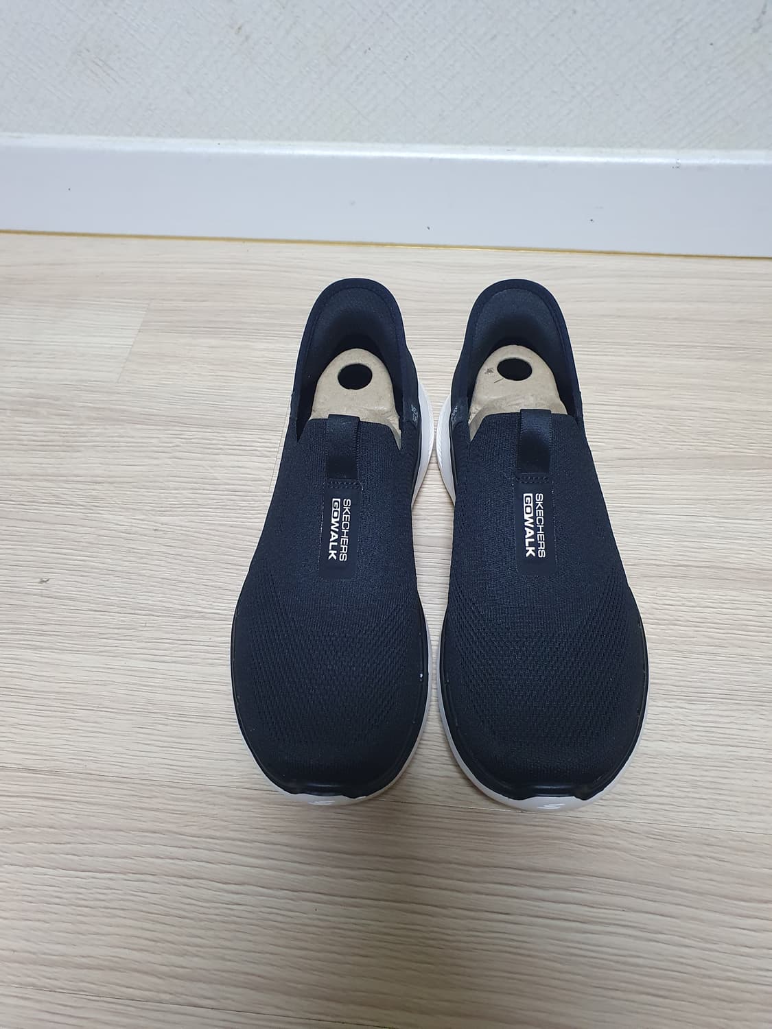 스케쳐스 고워크 블랙 슬립온 운동화 260 상품이미지3