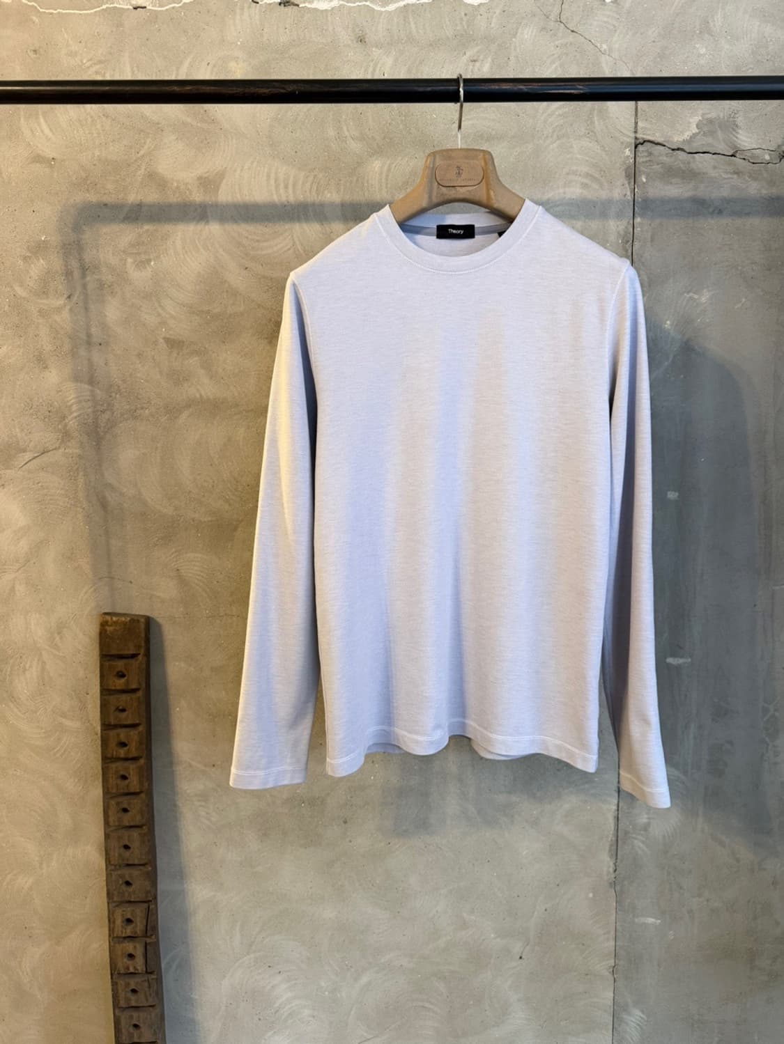 띠어리 크루넥 티셔츠 100 상품이미지1