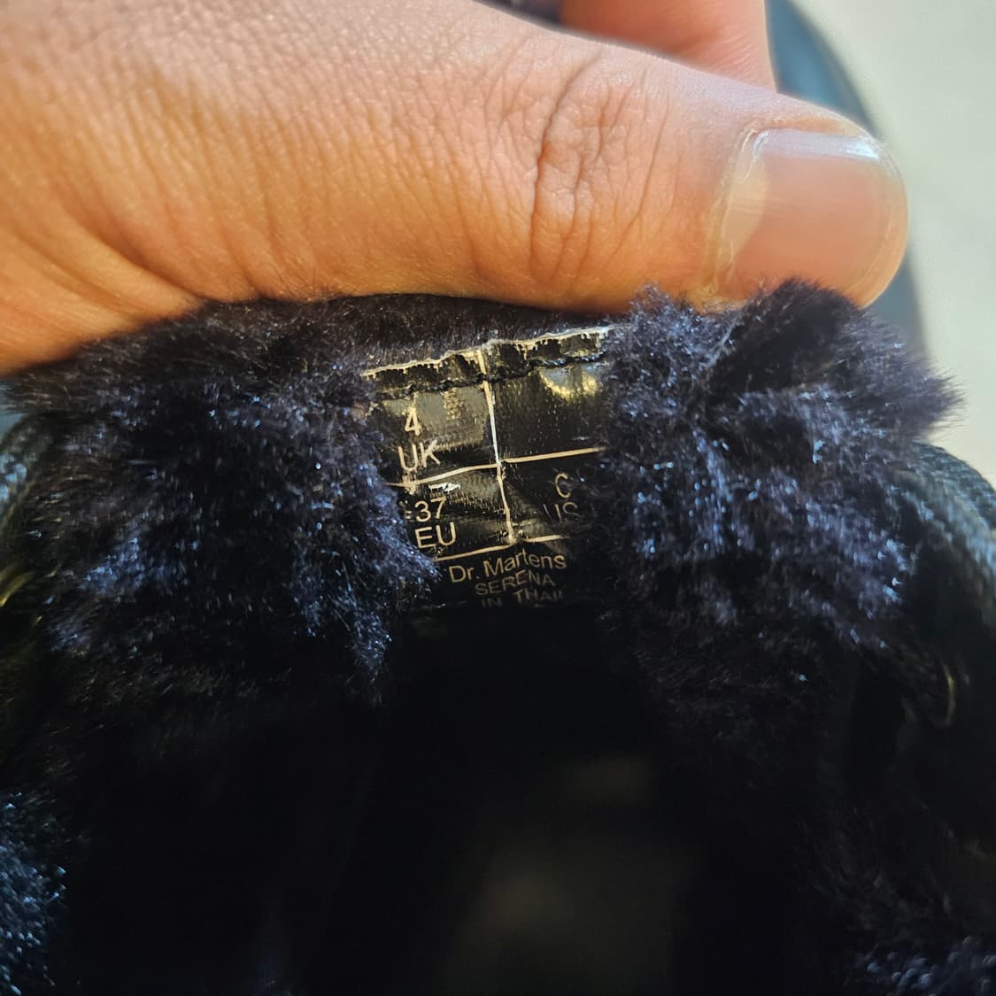 235 닥터마틴 털 8홀 부츠  상품이미지3