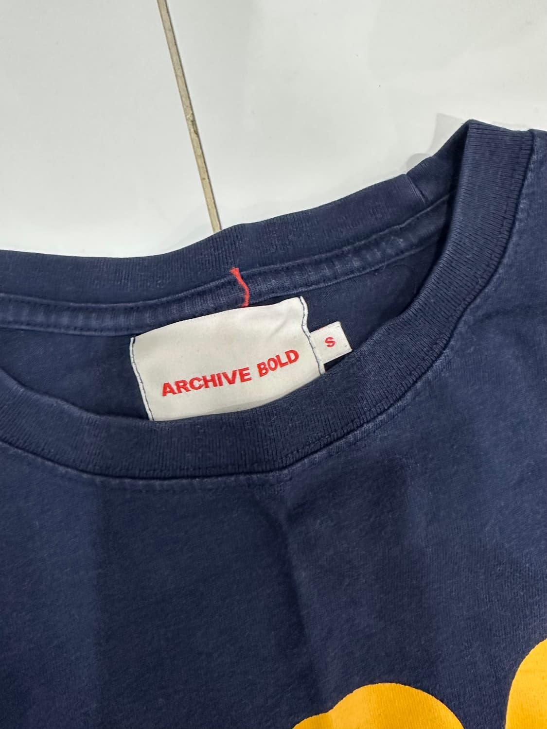 아카이브 볼드 반팔 네이비 S 상품이미지2
