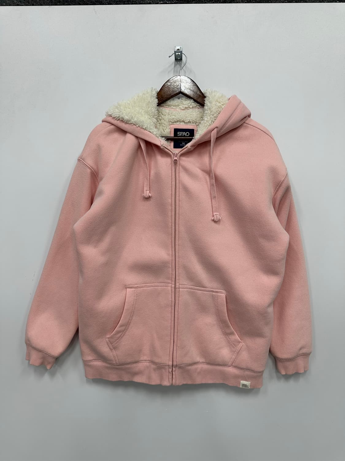 스파오 핑크 털후드집업 상품이미지1
