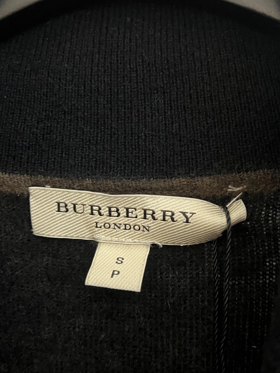 버버리 캐시미어 집업  상품이미지2