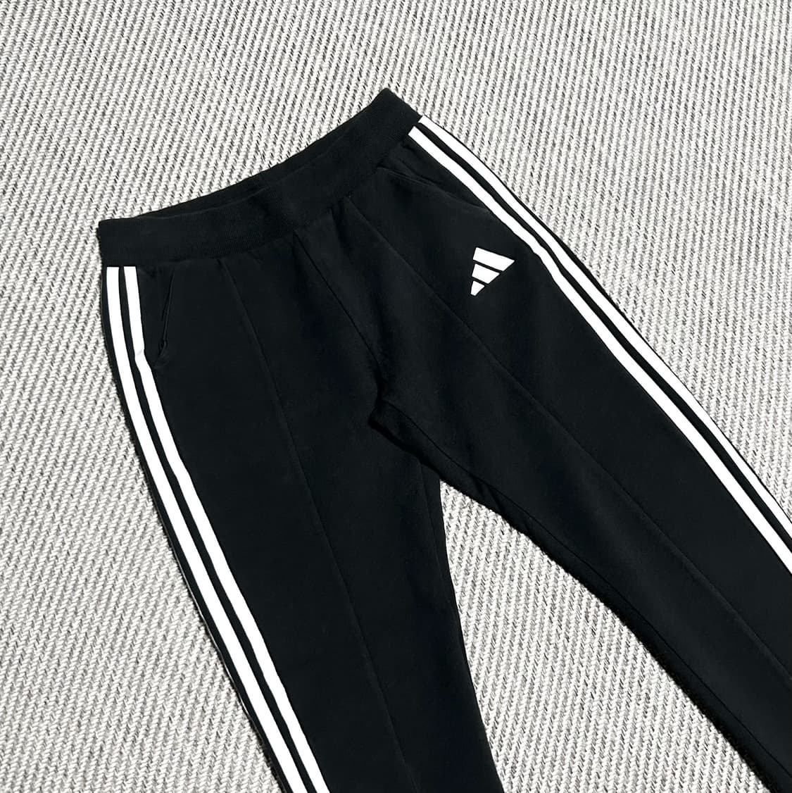 [S] adidas 아디다스 우먼즈 검/흰 코튼 트랙 팬츠 상품이미지2