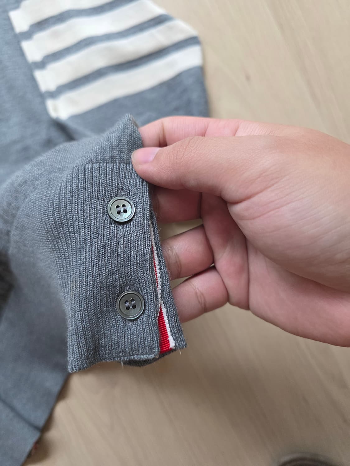 [새상품급,2]톰브라운 메리노울 니트 그레이 상품이미지5