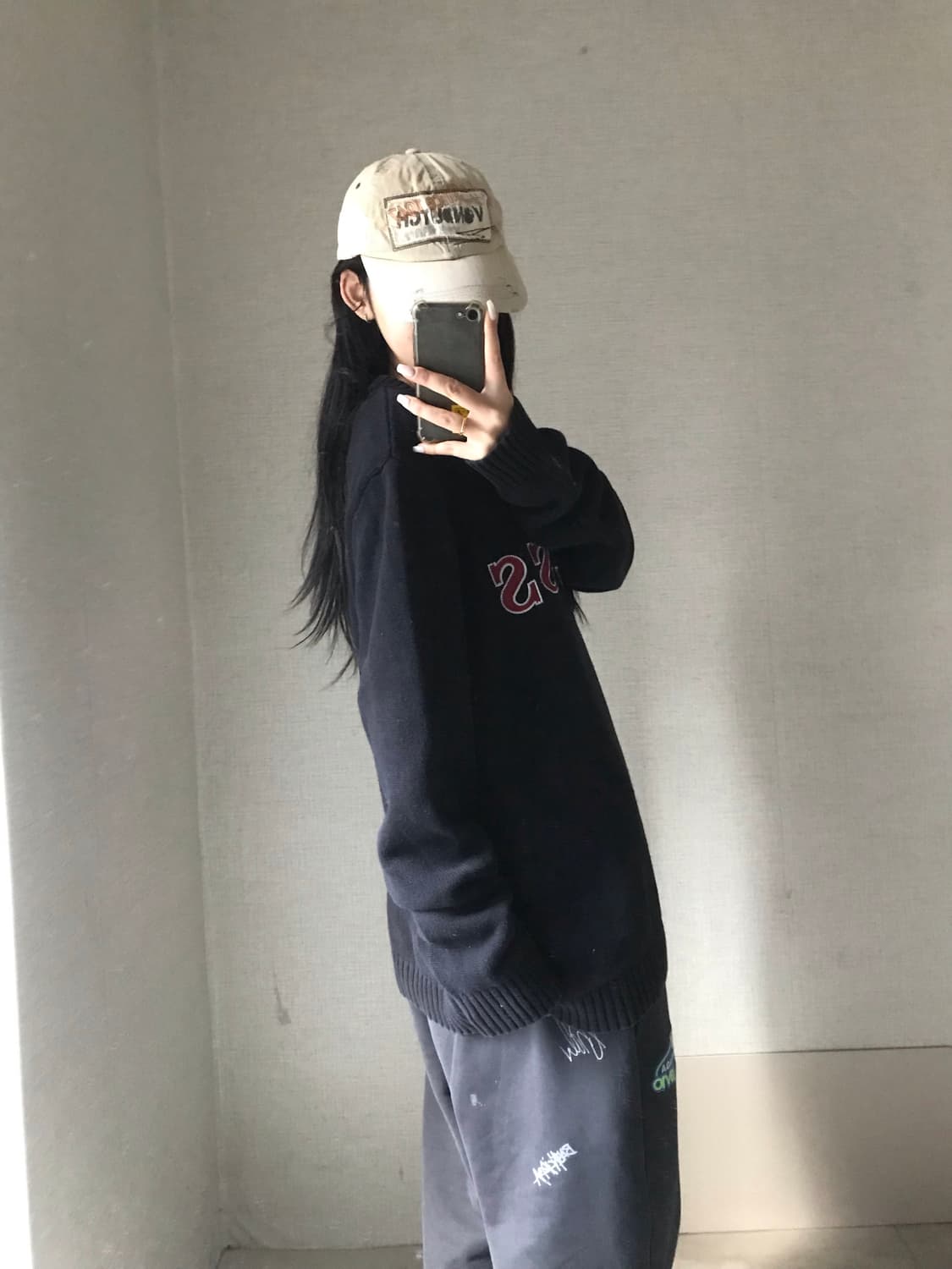 게스 빅로고 오버핏 니트 상품이미지4