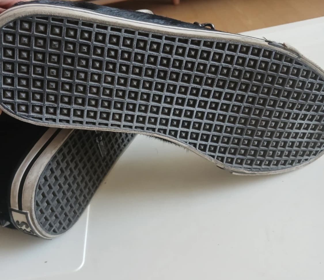 Ues 블랙 퍼 체인 스니커즈 250 상품이미지4