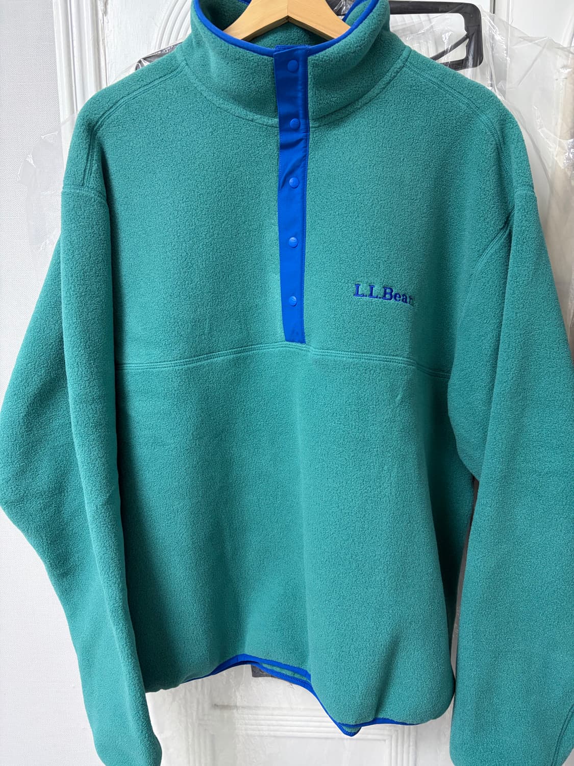 엘엘빈 플리스 풀오버 러스틱그린 L 새상품 판매합니다 상품이미지1