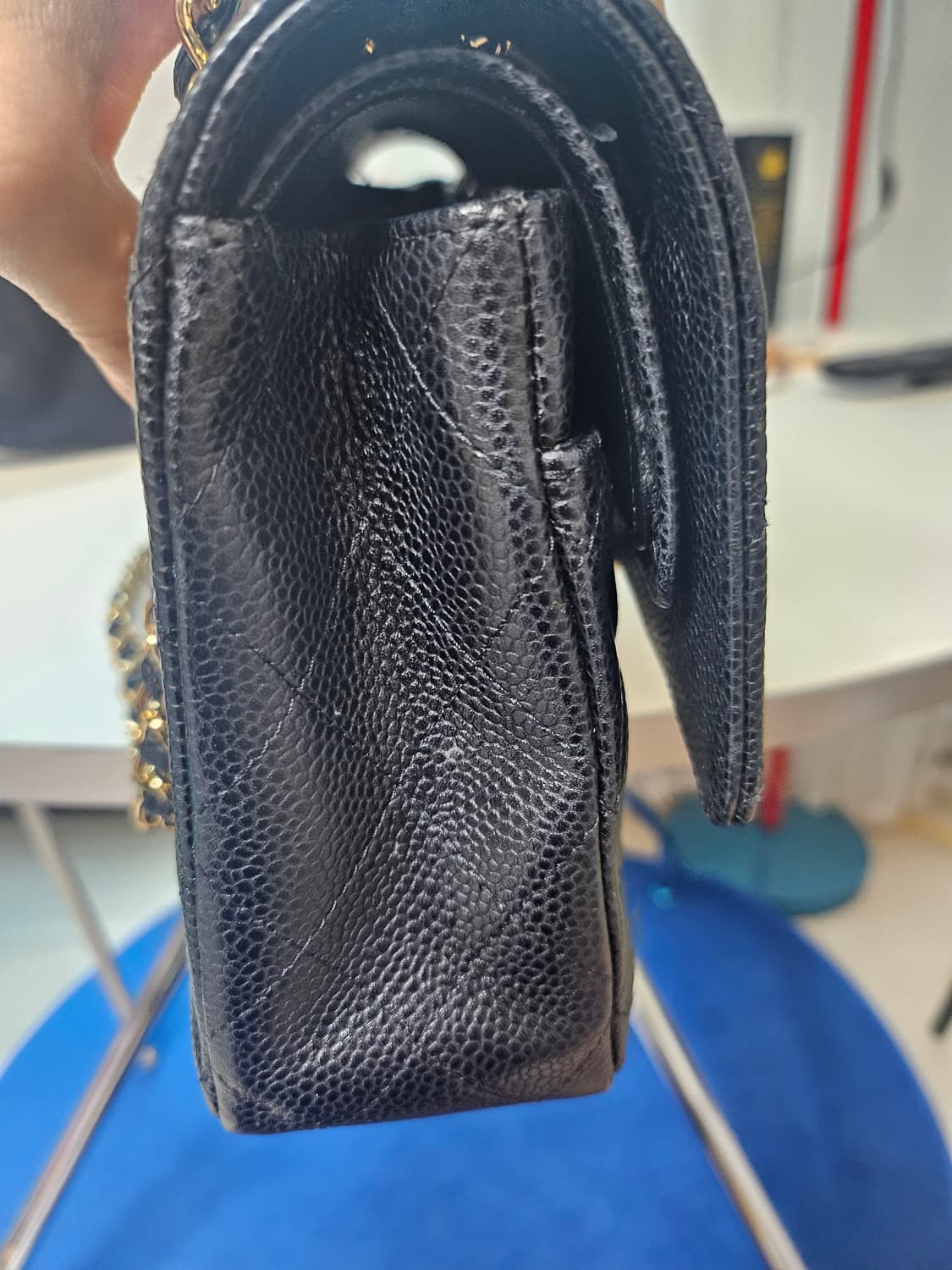 샤넬클래식미듐 캐비어금장 상품이미지10