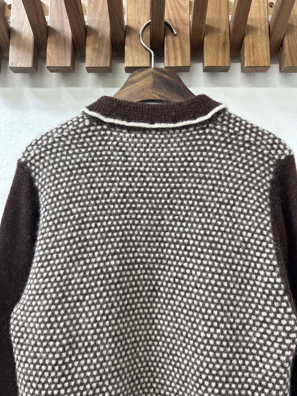 일본빈티지 브라운 투톤 잔도트 디테일 버튼업 카라 니트 풀오버 상품이미지4